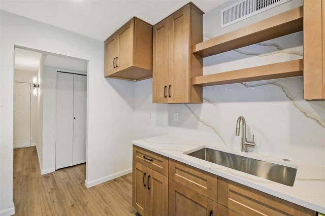 5007 Ridgecreek Drive, Houston, TX 77053