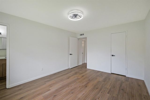 5007 Ridgecreek Drive, Houston, TX 77053