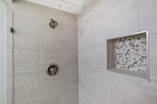 5007 Ridgecreek Drive, Houston, TX 77053