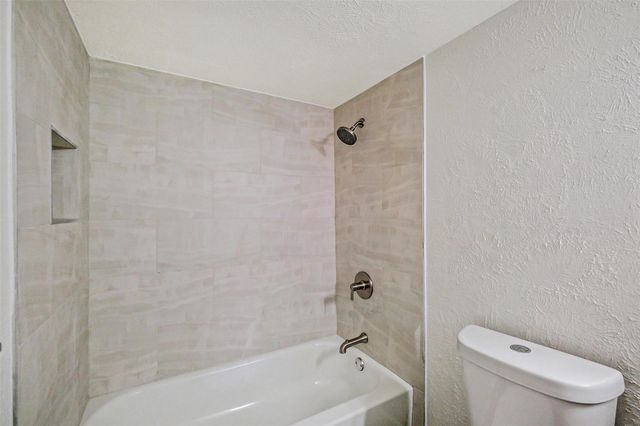 5007 Ridgecreek Drive, Houston, TX 77053