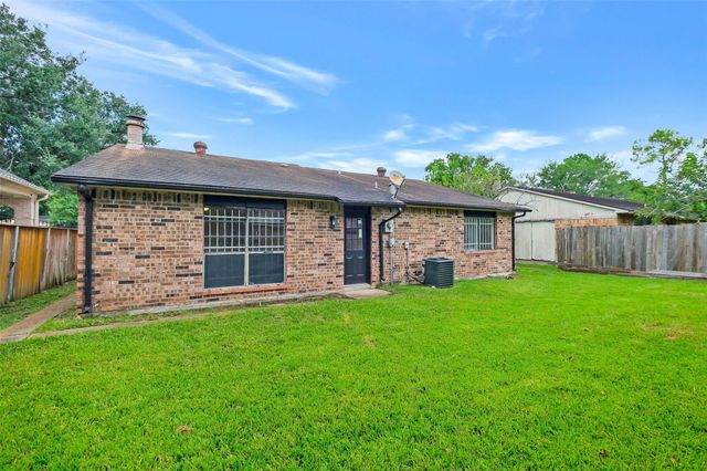 5007 Ridgecreek Drive, Houston, TX 77053