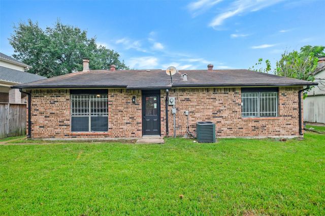 5007 Ridgecreek Drive, Houston, TX 77053