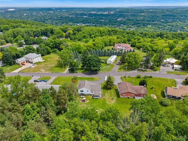 4615 Broad Road, Onondaga, NY 13215