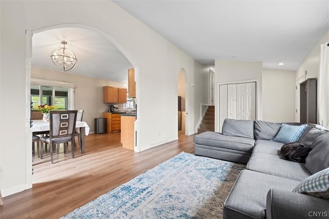 4615 Broad Road, Onondaga, NY 13215