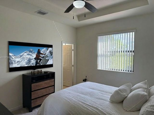 3400 W 92nd Pl, Hialeah, FL 33018