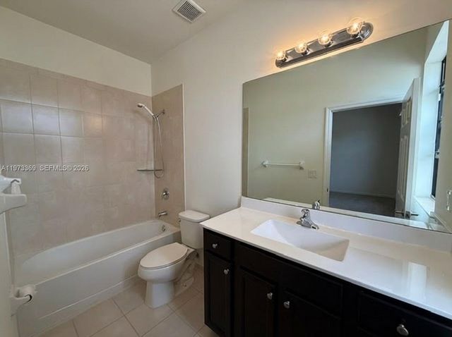 3400 W 92nd Pl, Hialeah, FL 33018