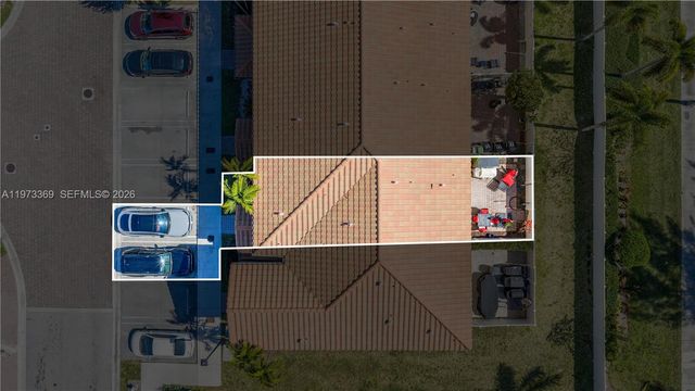 3400 W 92nd Pl, Hialeah, FL 33018