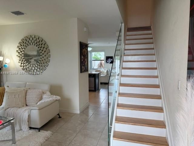 3400 W 92nd Pl, Hialeah, FL 33018