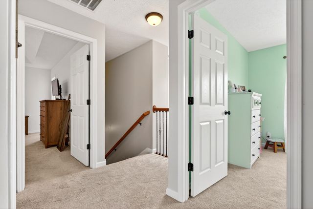 3743 Fox Hole Dr, Clarksville, TN 37040