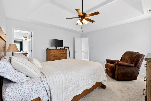 3743 Fox Hole Dr, Clarksville, TN 37040