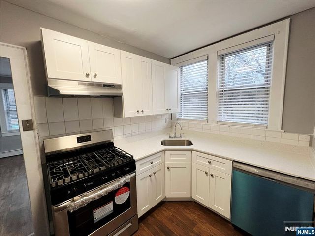 419 Plainfield Avenue, Berkeley Heights, NJ 07922