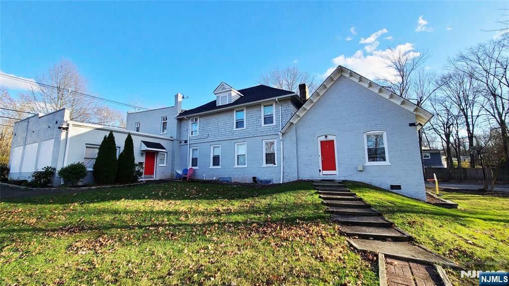 419 Plainfield Avenue, Berkeley Heights, NJ 07922