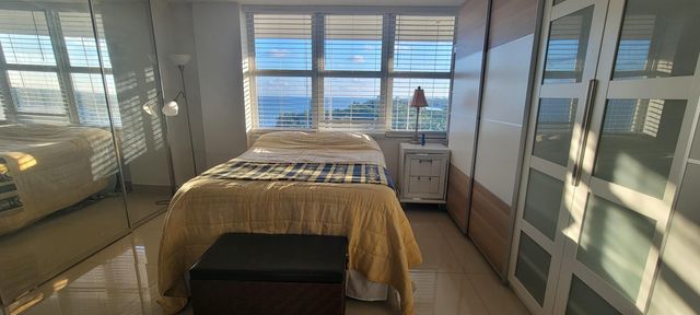 1147 Hillsboro Mile 1006, Hillsboro Beach, FL 33062