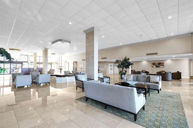 1147 Hillsboro Mile 1006, Hillsboro Beach, FL 33062