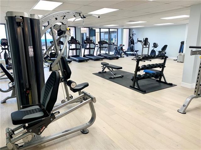 1147 Hillsboro Mile 1006, Hillsboro Beach, FL 33062