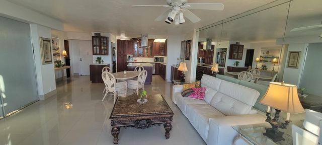 1147 Hillsboro Mile 1006, Hillsboro Beach, FL 33062