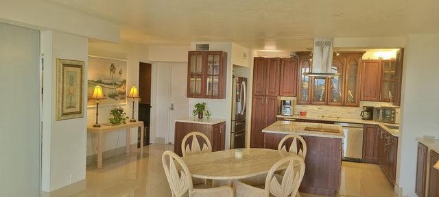 1147 Hillsboro Mile 1006, Hillsboro Beach, FL 33062