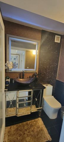 1147 Hillsboro Mile 1006, Hillsboro Beach, FL 33062