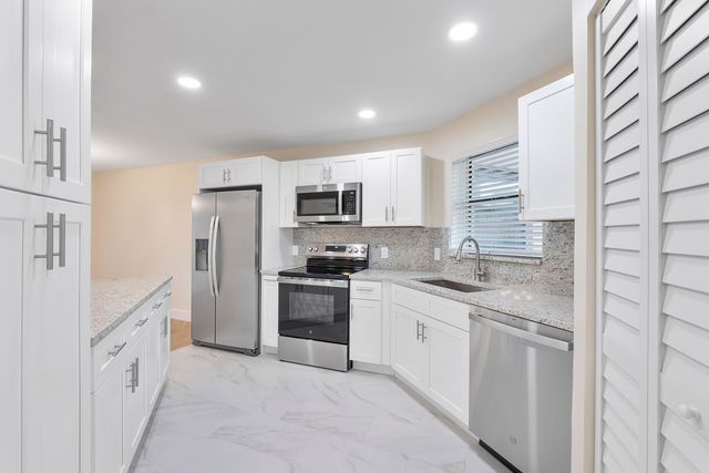 6855 W Broward Boulevard 112, Plantation, FL 33317