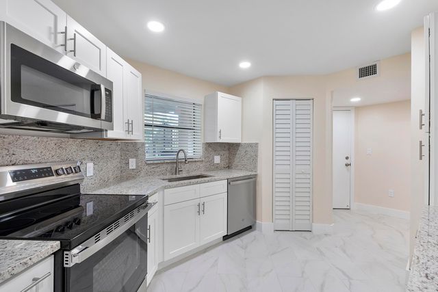 6855 W Broward Boulevard 112, Plantation, FL 33317