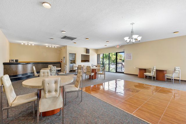 6855 W Broward Boulevard 112, Plantation, FL 33317