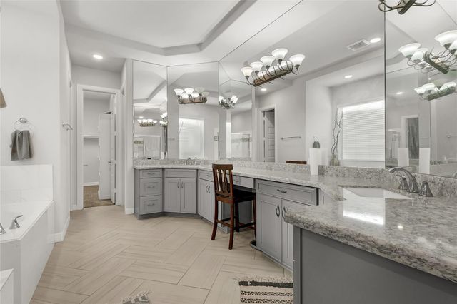 13236 Tracewood Hills Lane, Houston, TX 77044