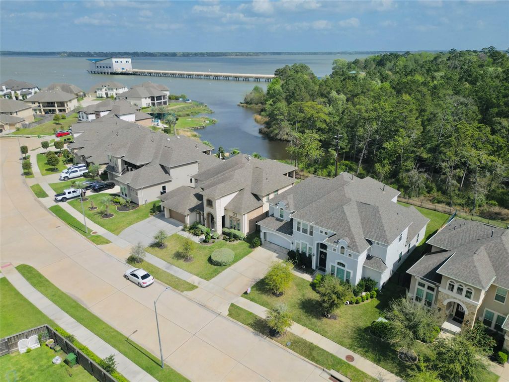 13236 Tracewood Hills Lane, Houston, TX 77044