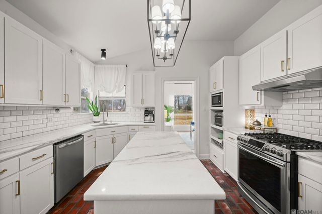 2933 Sarpy Ave, Baton Rouge, LA 70820