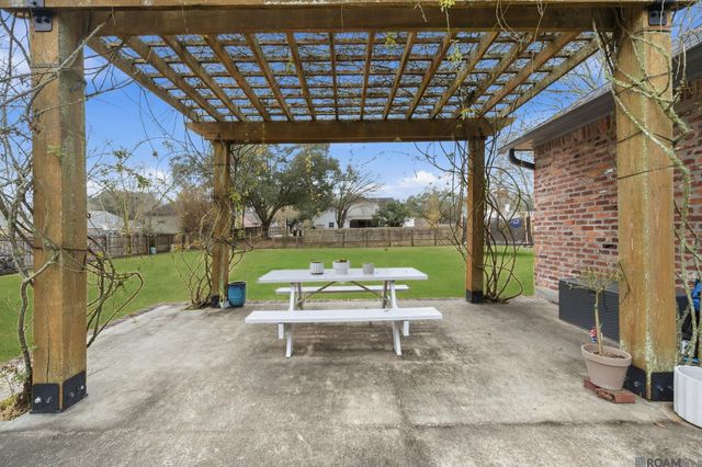 2933 Sarpy Ave, Baton Rouge, LA 70820