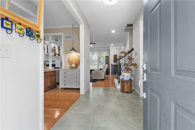 13400 W 116th Terrace, Overland Park, KS 66210