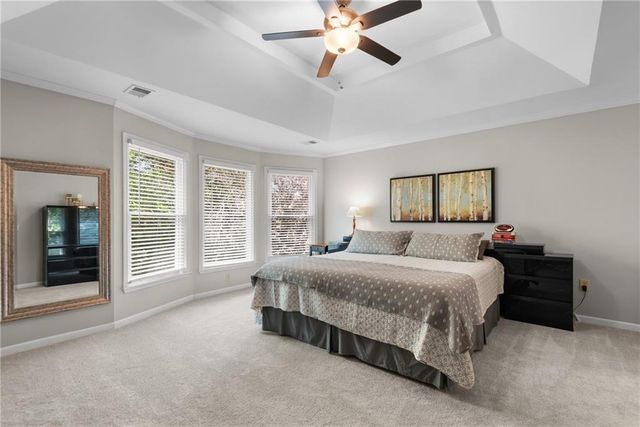 13400 W 116th Terrace, Overland Park, KS 66210