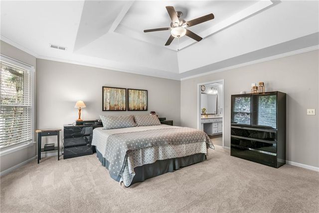13400 W 116th Terrace, Overland Park, KS 66210