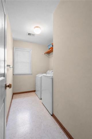 13400 W 116th Terrace, Overland Park, KS 66210