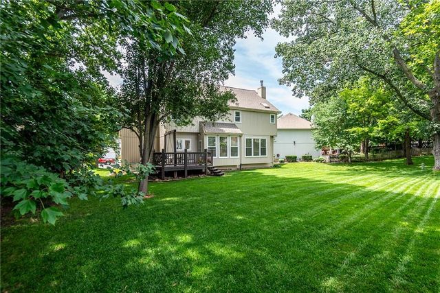 13400 W 116th Terrace, Overland Park, KS 66210