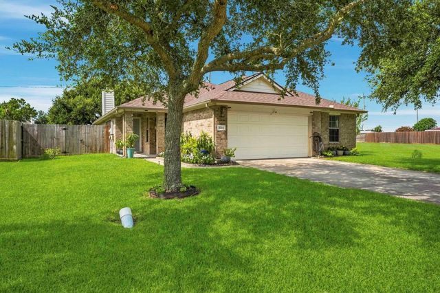 3204 Meadow Bay Lane, Dickinson, TX 77539