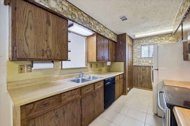 9706 Carmalee Street, Houston, TX 77075