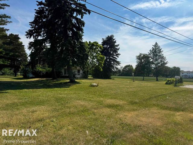 5154 Hess Road, Buena Vista Twp, MI 48601