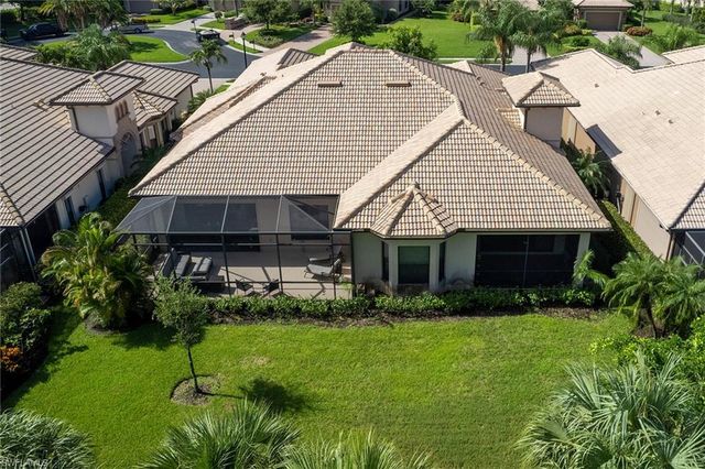 7393 Moorgate Point WAY, Naples, FL 34113