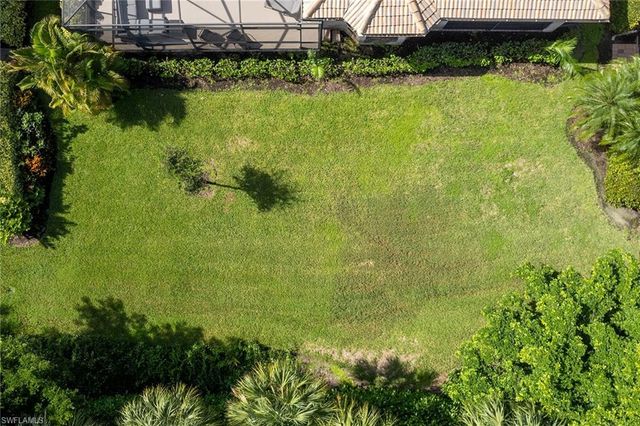 7393 Moorgate Point WAY, Naples, FL 34113