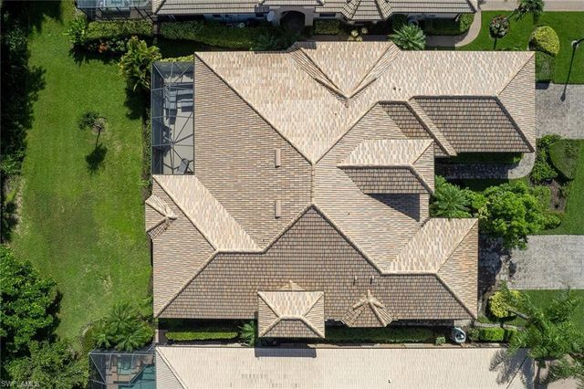 7393 Moorgate Point WAY, Naples, FL 34113