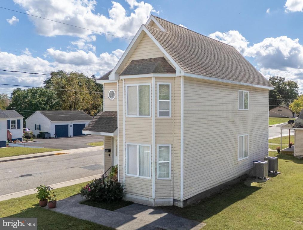 1176 W 6TH ST, Laurel, DE 19956
