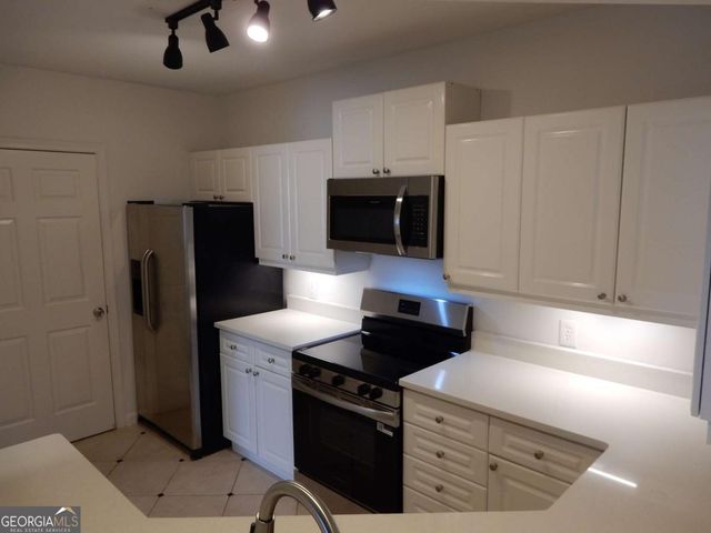 3334 Peachtree Road NE 1213, Atlanta, GA 30326