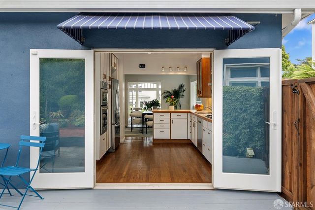 1985 8th Avenue, San Francisco, CA 94116