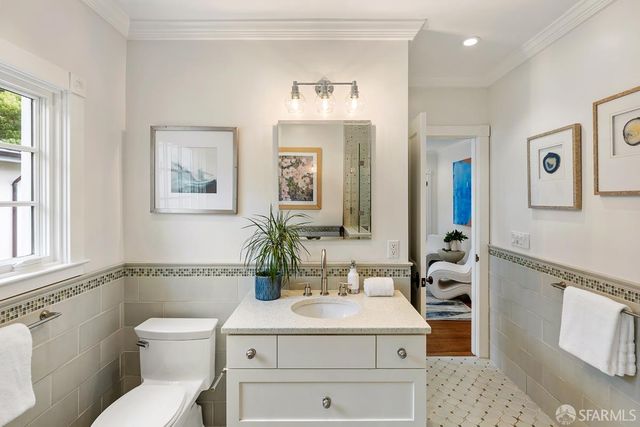 1985 8th Avenue, San Francisco, CA 94116