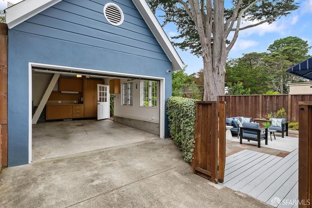 1985 8th Avenue, San Francisco, CA 94116