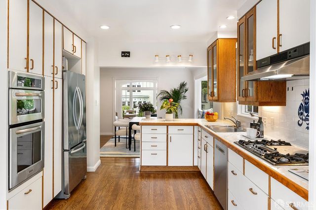 1985 8th Avenue, San Francisco, CA 94116