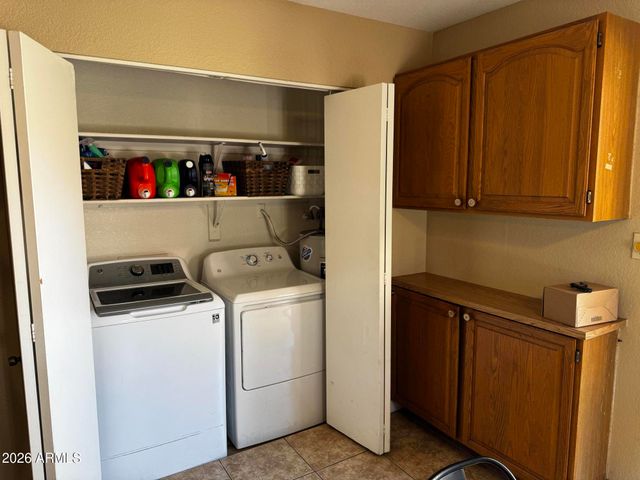 7020 W OLIVE Avenue 224, Peoria, AZ 85345