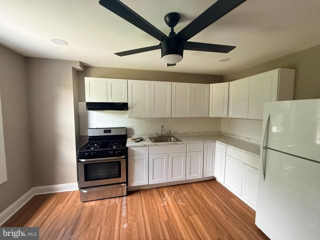 24 OWEN AVE, Lansdowne, PA 19050