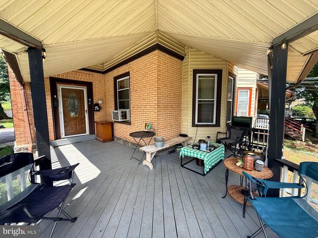 24 OWEN AVE, Lansdowne, PA 19050
