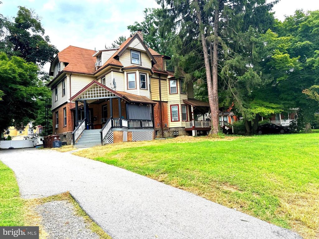 24 OWEN AVE, Lansdowne, PA 19050 — exterior